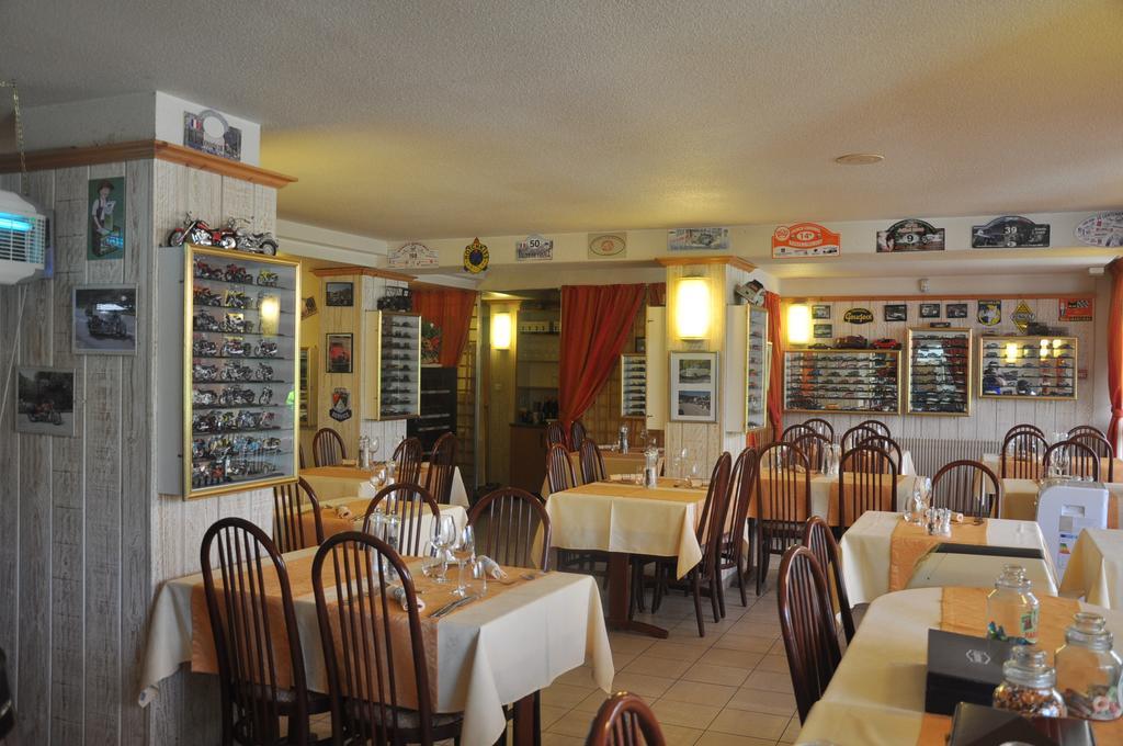 Le Relais De La Vallee Hyèvre-Paroisse Exterior foto